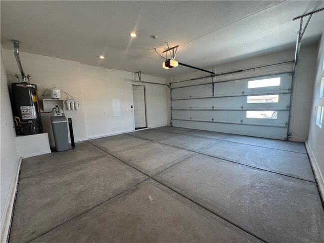 Building Photo - 3040 Fort Mojave Dr