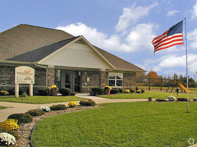 Entrance - Amberwood Place Apartments