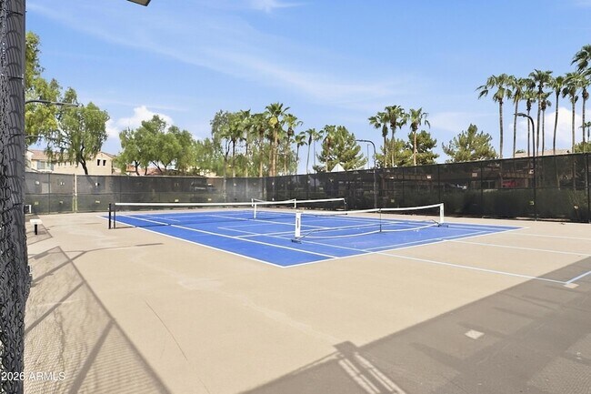Building Photo - 4248 S Mariposa Dr