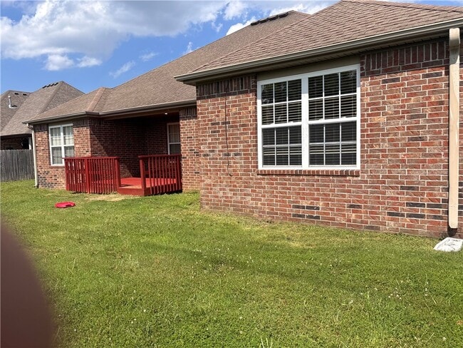 Building Photo - 4302 SW Lilly St