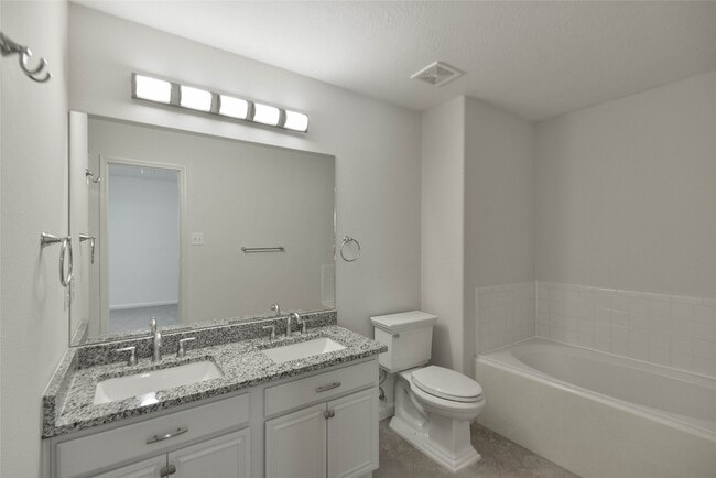 Building Photo - 27077 Crown Chase Dr
