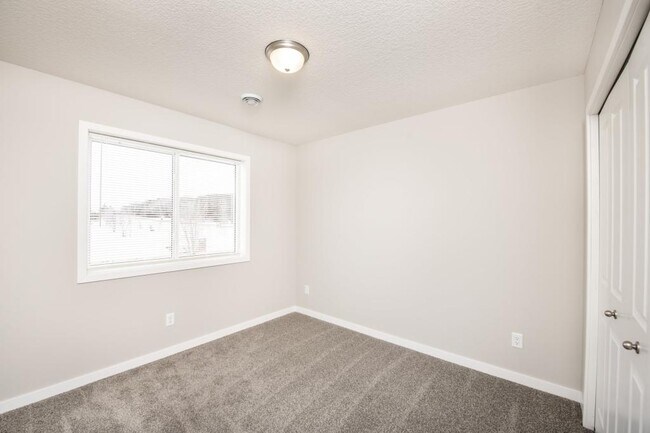 Building Photo - 11525 37th Ave SE