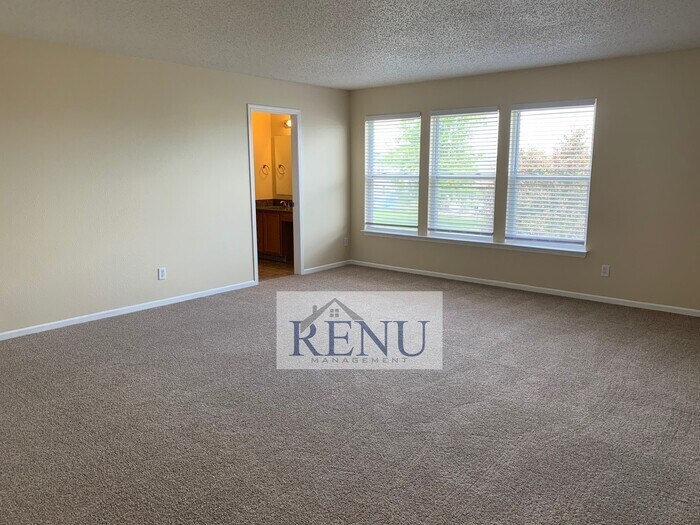 Building Photo - 6728 W Littleton Dr