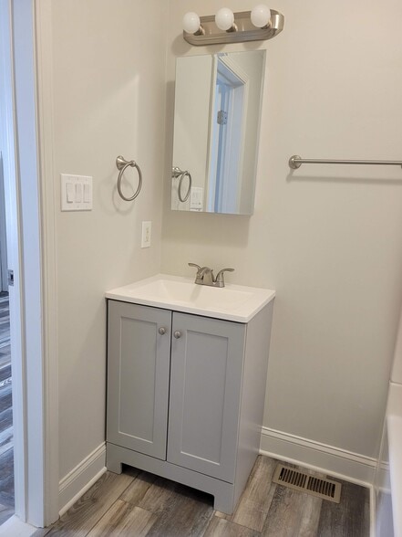 Master Bath Vanity - 18 Brown Dr SW