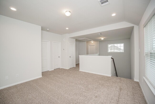 Building Photo - 17246 Quiet Song Ct