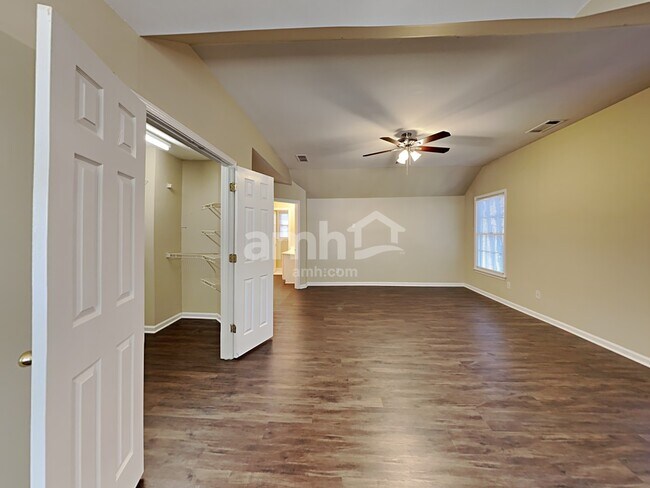 Building Photo - 3115 Elizabeth Ln