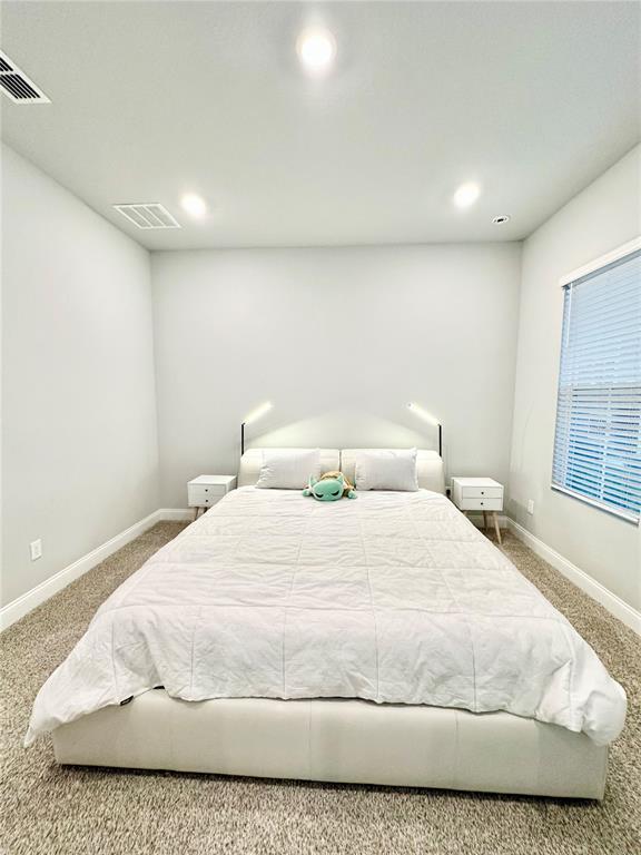 Building Photo - 900 Wild Date Ln