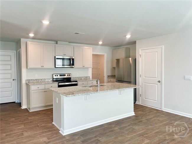 Building Photo - 500 Coconut Dr