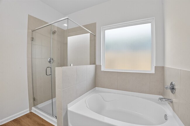 Building Photo - 2615 Ryon Falls Dr