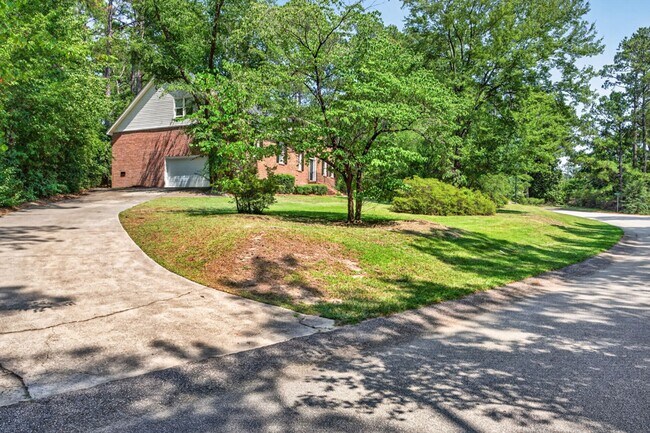 Building Photo - Beautiful home in Spring Valley