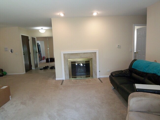 Building Photo - 288 Pembridge Ln