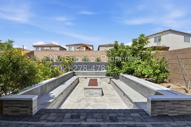 Building Photo - NW!! Pool!!! 5 Bedrooms!!! Bedroom & Bath Downstairs!!! Gated!!!! Covered Patio!!!