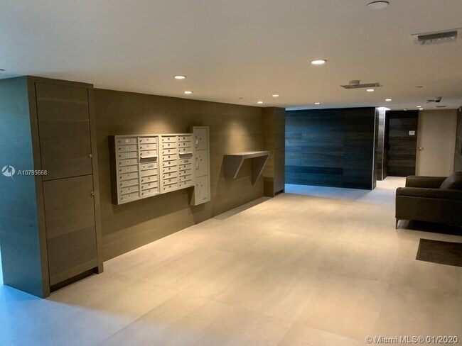 Building Photo - 1150 102nd St