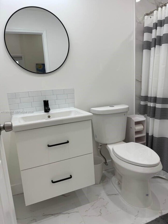 Building Photo - 16164 SW 143rd Ln