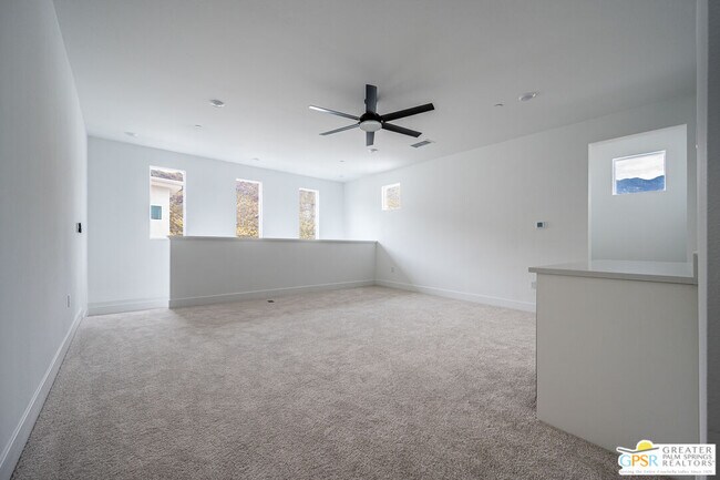 Building Photo - 2651 Lavender Ln