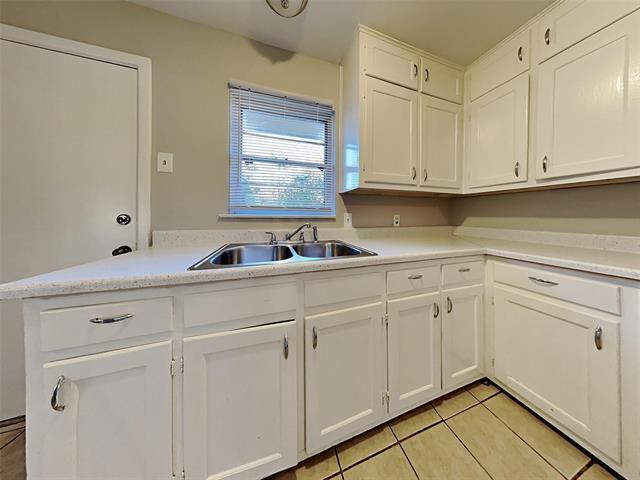 Building Photo - 6727 Ascot Ln