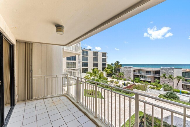 Building Photo - 2155 S Ocean Blvd