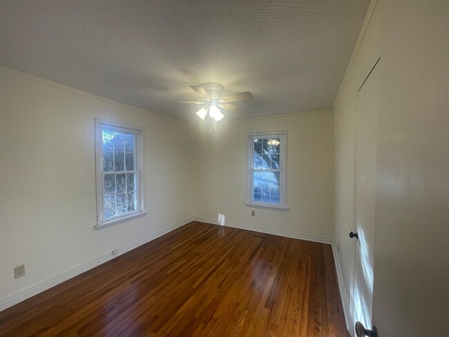 Building Photo - Charming 2-Bed, 1.5-Bath With Flex Space f...