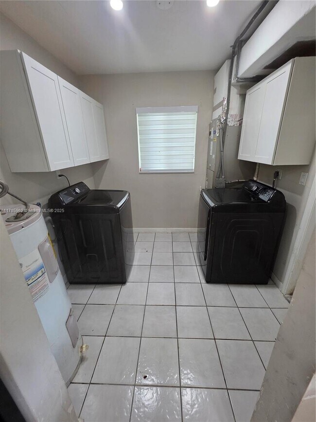 Building Photo - 16520 SW 294th Terrace