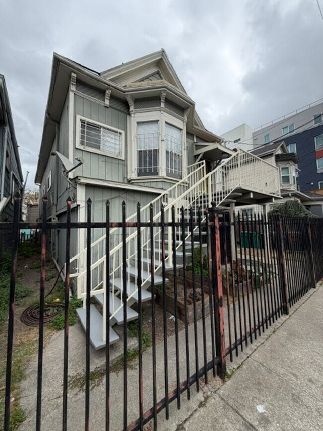 Building Photo - 768-772 22nd