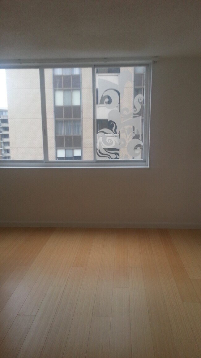 Bamboo Floors Master - 4601 N Park Ave