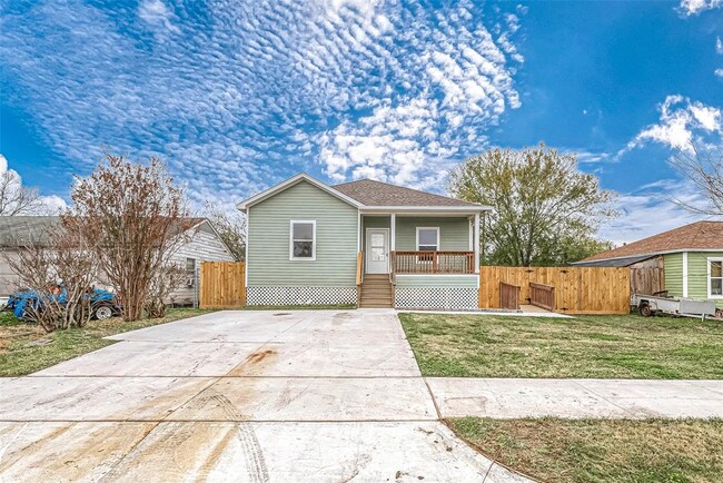 Primary Photo - 4813 Palisade Dr