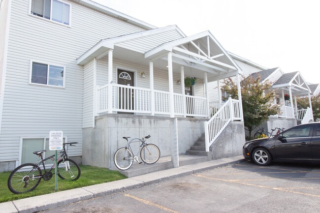 Building Photo - Brookside Village