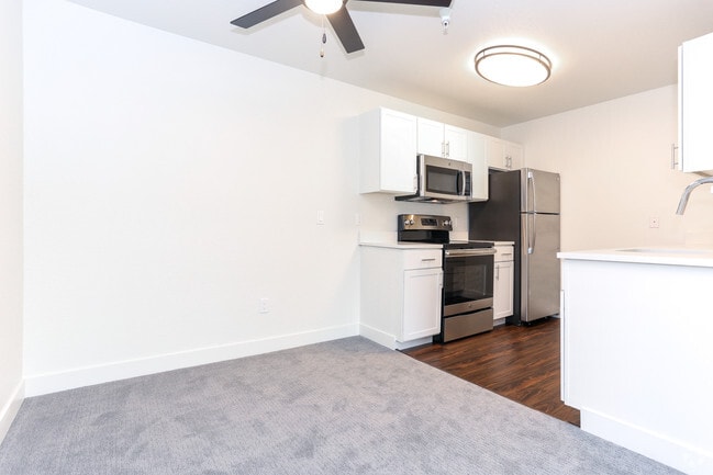 1BR,1BA- Plan A - The Presidio