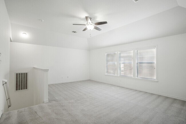 Building Photo - 2824 Mission Tejas Dr