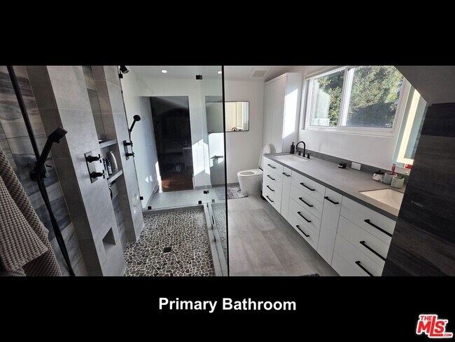 Building Photo - 4744 Haskell Ave