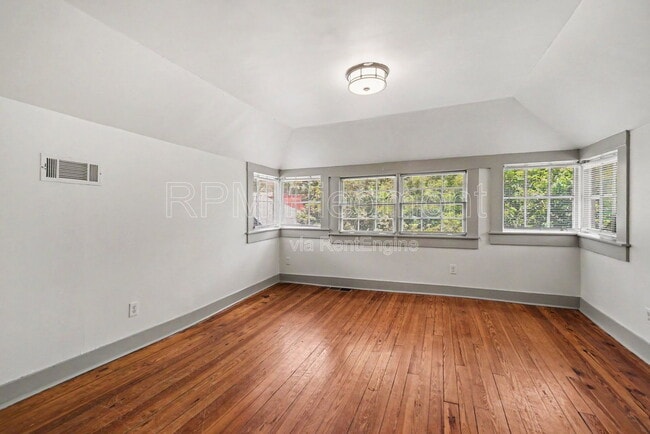 Building Photo - 931 Oglethorpe Ave SW