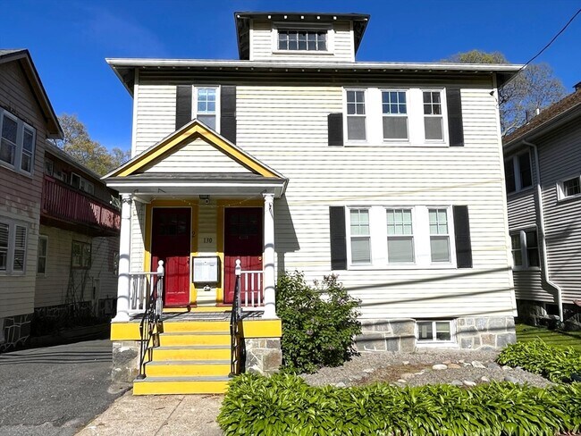 Building Photo - 130 Grove St
