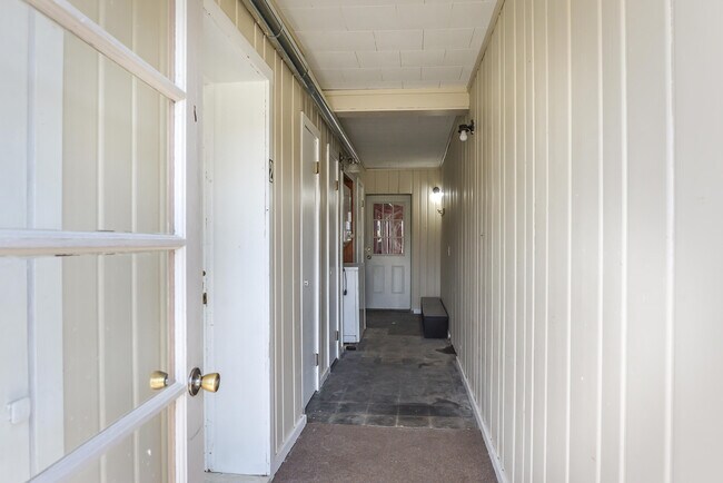 Building Photo - 7200 Whitmore Lake Rd