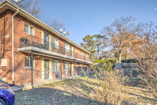 Building Photo - 471 S Holmes Ave