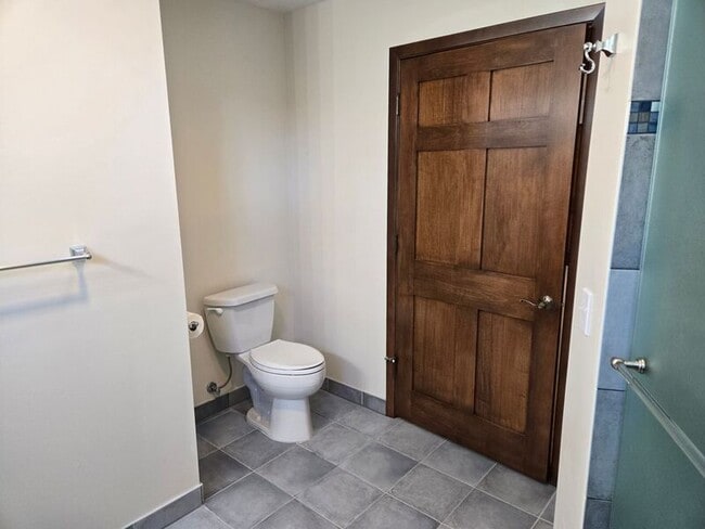 Building Photo - 7210 Juniper Ave