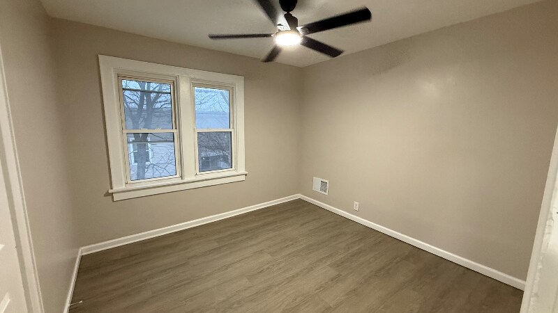 Building Photo - 78 E Barthman Ave