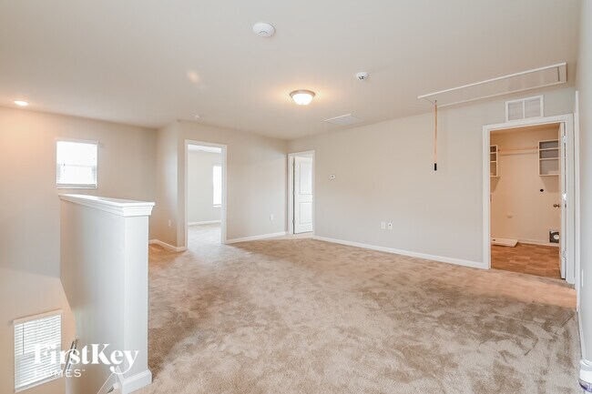 Building Photo - 2114 Attend Xing