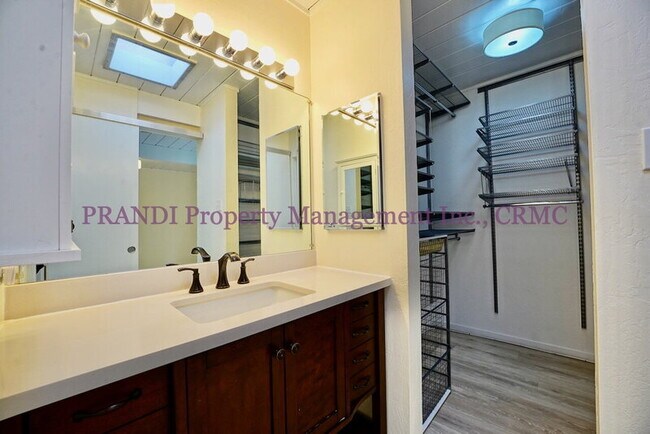 Building Photo - 1309 Idylberry Rd
