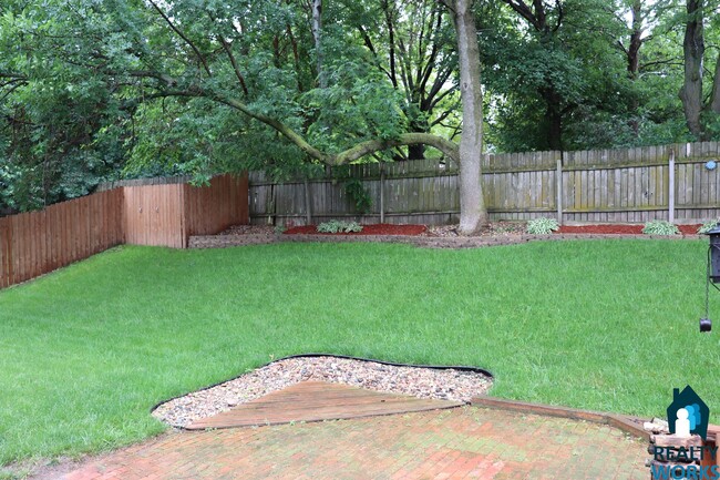 Building Photo - Wonderful 3 bedroom, 2 bath in South Lincoln