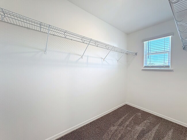 Building Photo - 3741 Academia Ave