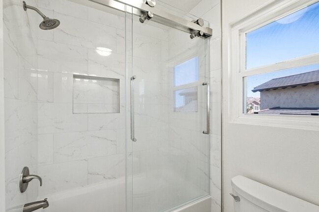 Building Photo - Newly Renovated and Furnished Ocean View Home!