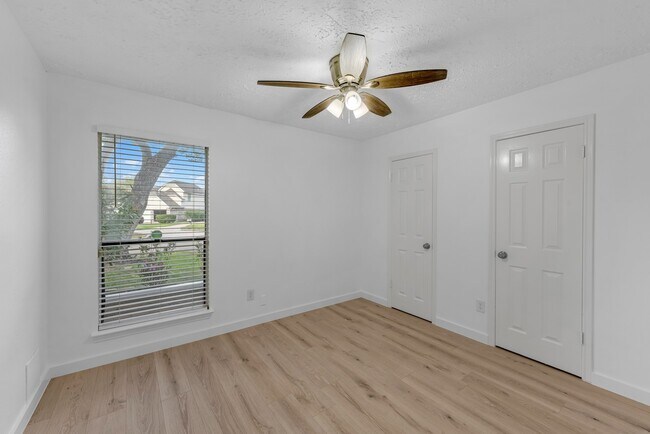 Building Photo - 22307 Silver Morning Cir