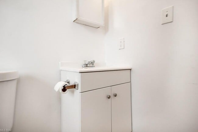 Building Photo - 3992 E 26th St