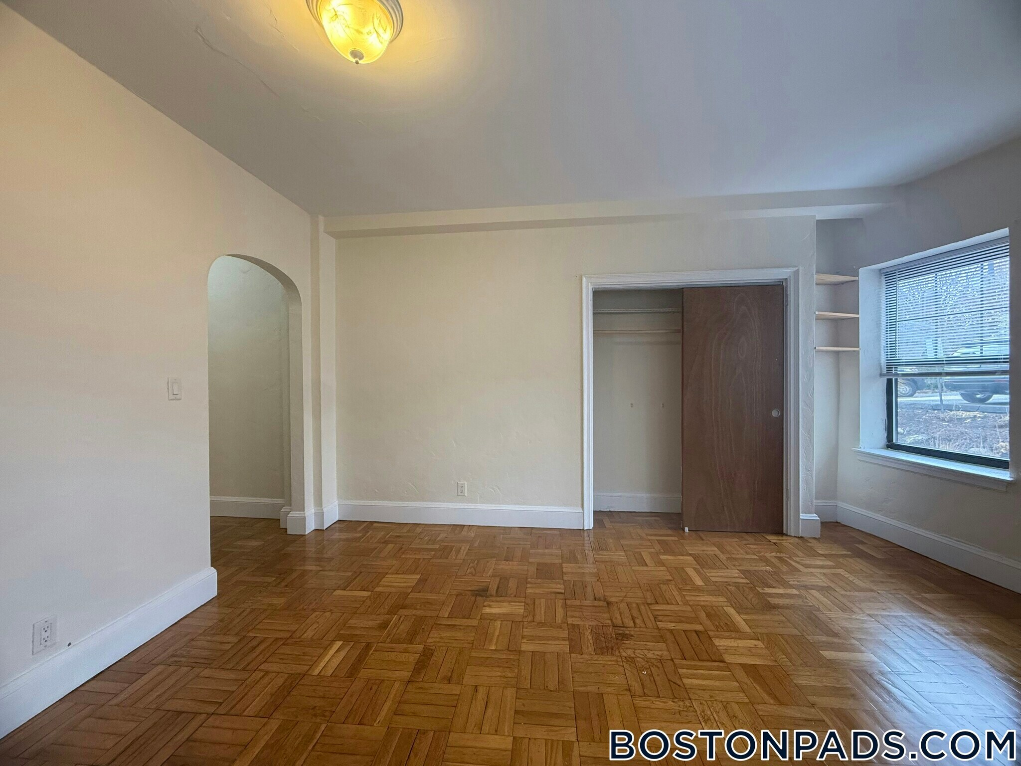 Building Photo - 2 Elmwood Ave