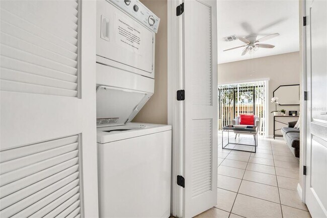 Building Photo - 2442 Caravelle Cir