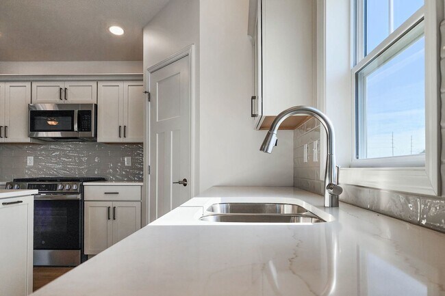 Building Photo - 2503 Treeline Drive