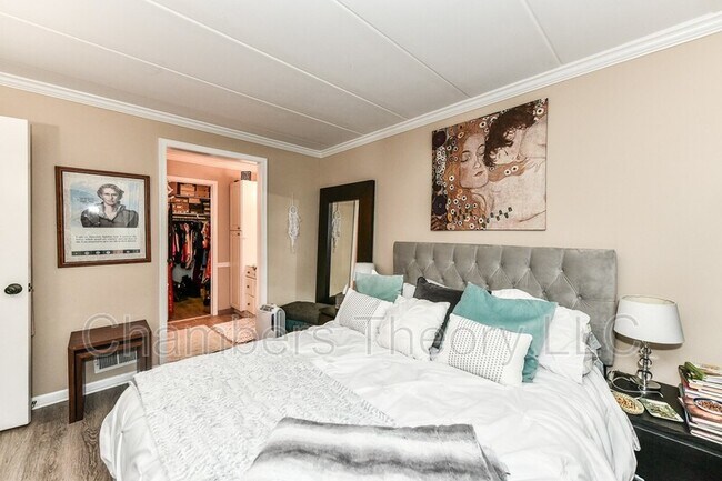 Building Photo - 1774 Dogwood Dr