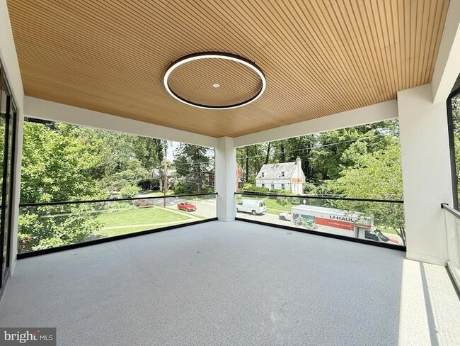 Building Photo - 8908 Mohawk Ln