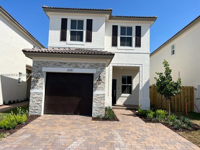 Primary Photo - 2281 NW 131st Cir