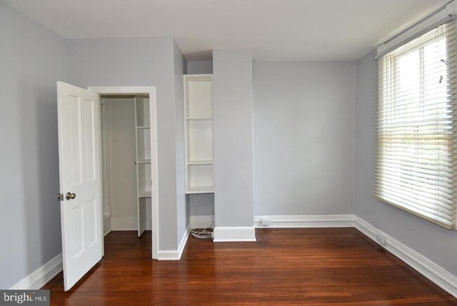 Building Photo - 518 N Patrick St